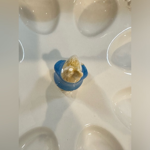 Beatrix Potter Peter Rabbit Porcelain Easter Round Egg Tray / Plate /Holder - Picture 6 of 9